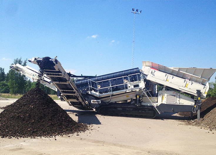 Crawler type fine crushing mobile crushing station